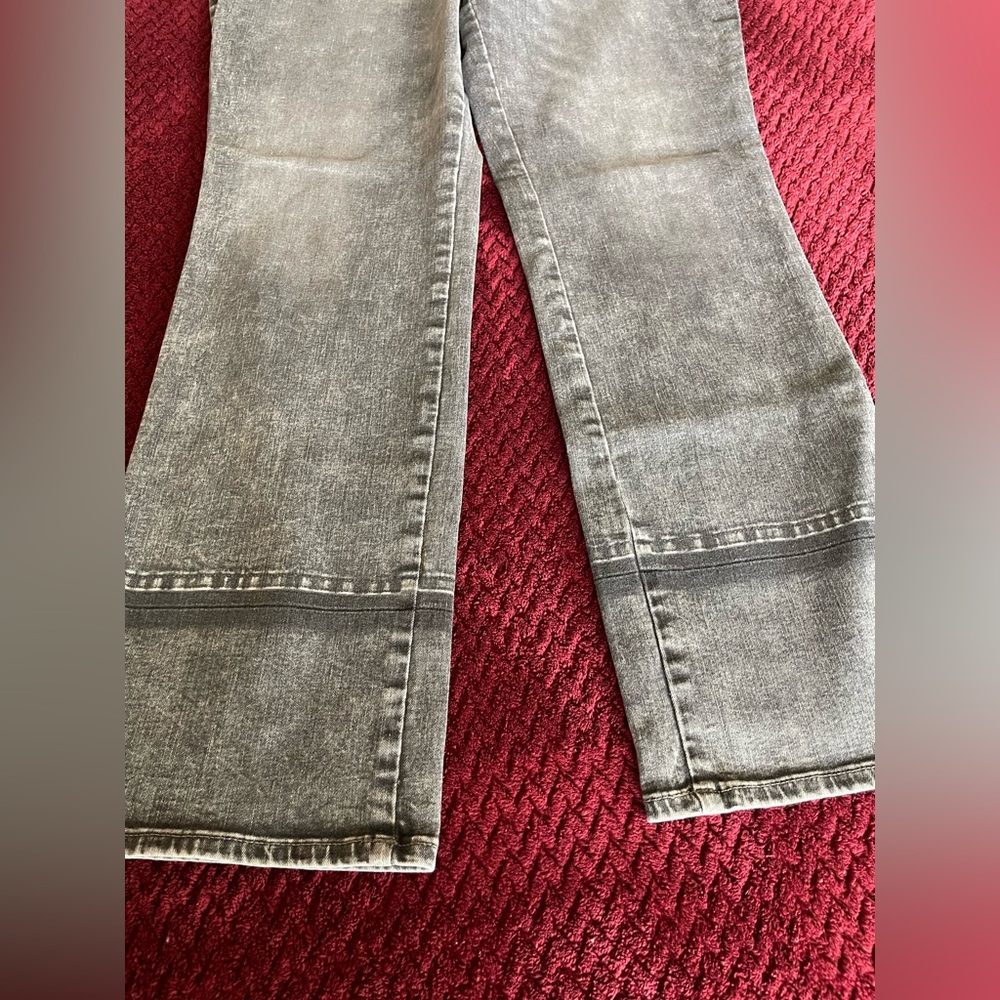 👖2 for 1 Bundle!- NYDJ jeans- 14P - Picture 6 of 15